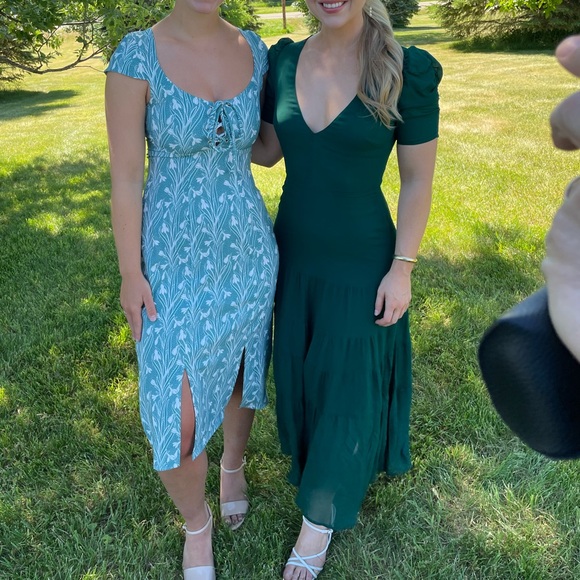 Reformation Cosa Dress in Emerald Green - Picture 3 of 5